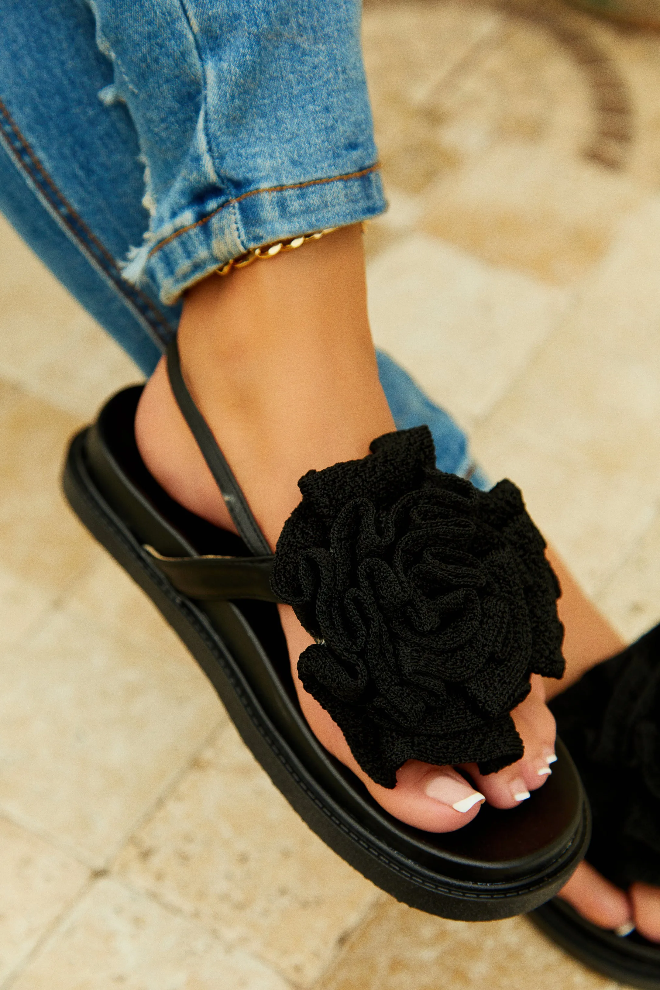 Florence Flower Chunky Sandals - Black