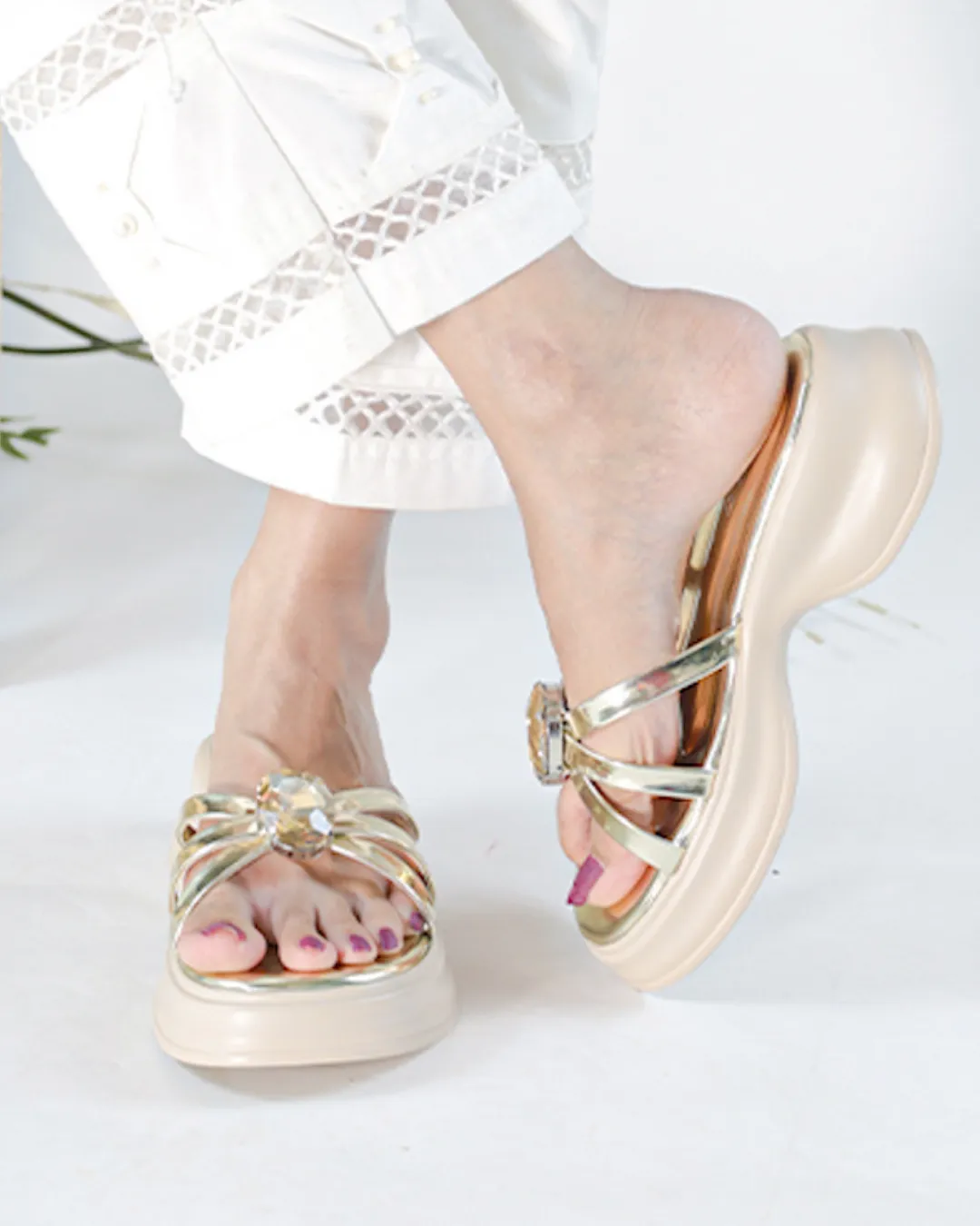 Ivy Chunky Platforms - Gold