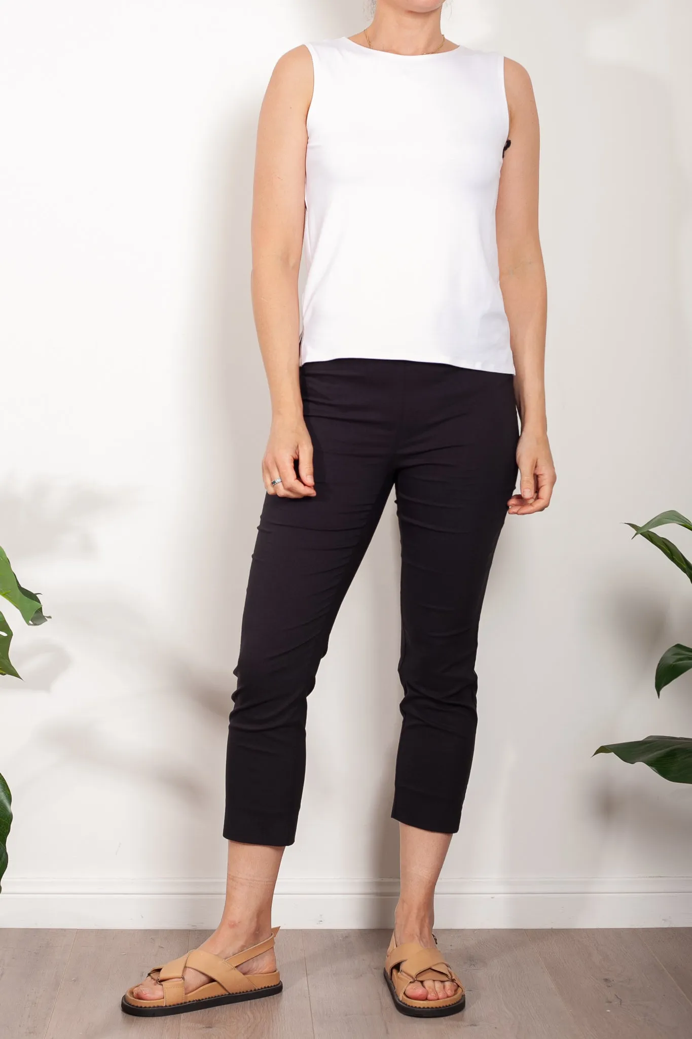 M.E.L. Villa Lightweight Crop Classic