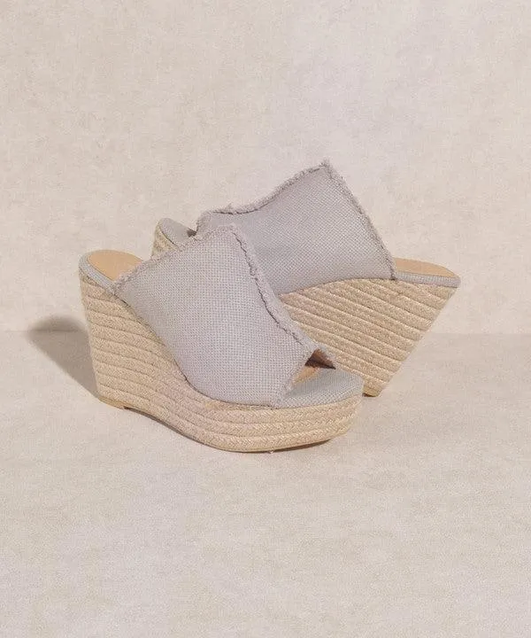 Oasis Society Bliss - Distressed Linen Wedge