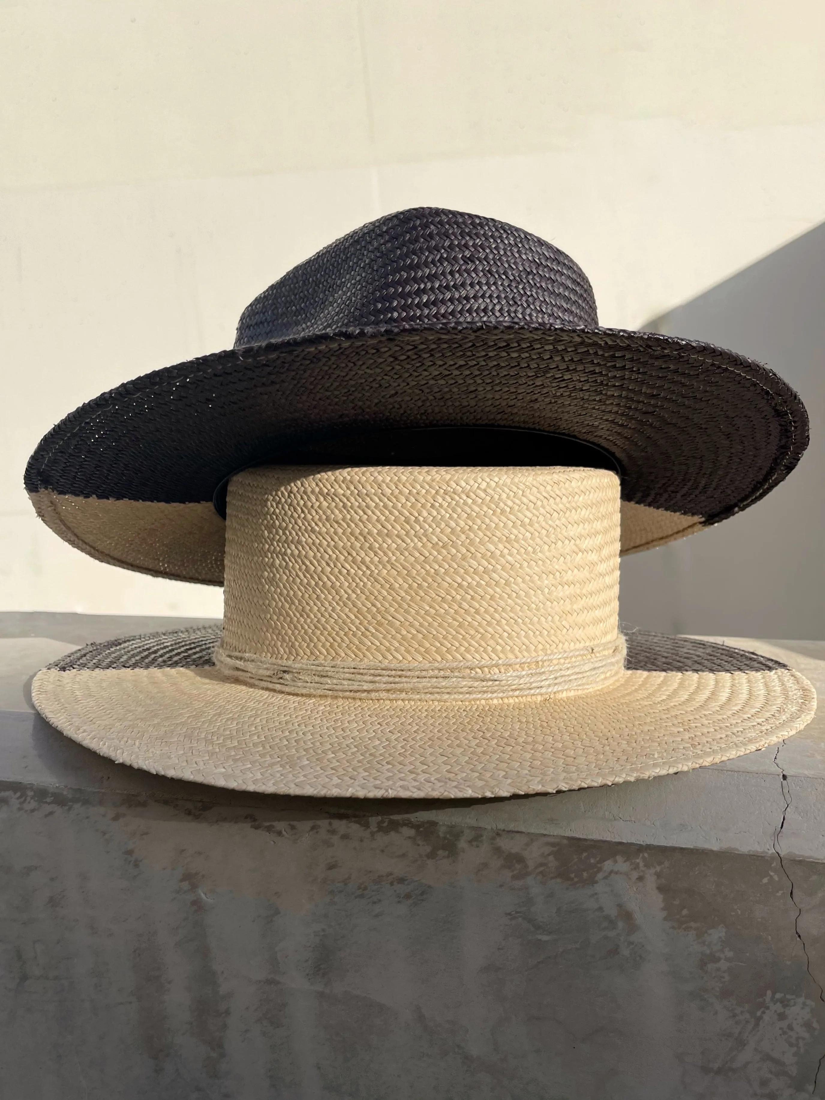 The Onyx Two-Tone Toquilla Hat