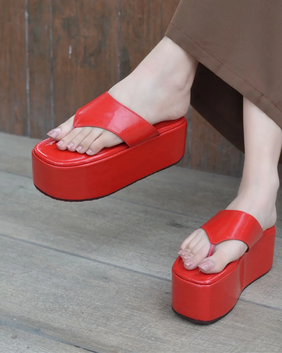 Y2K Platforms - Red