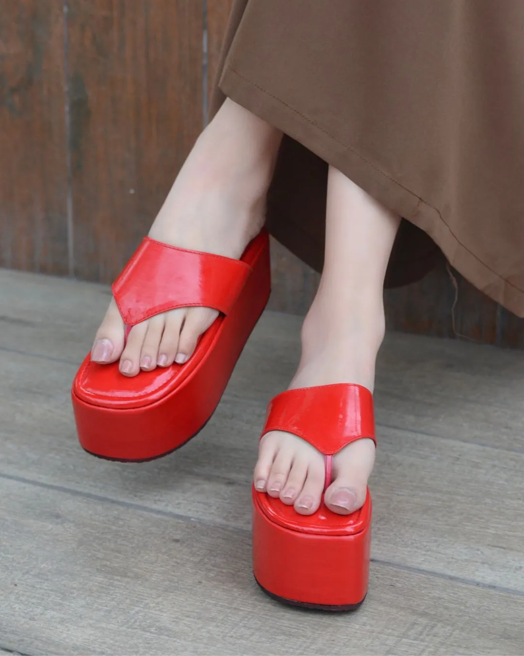 Y2K Platforms - Red