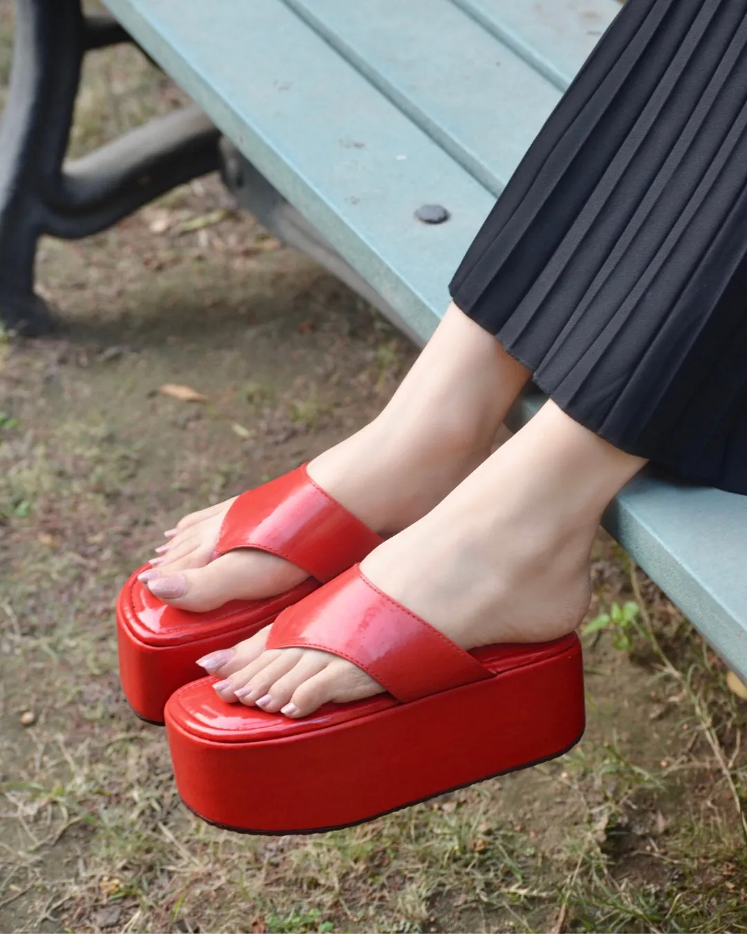 Y2K Platforms - Red